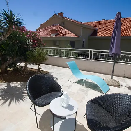 Maida Apartment *
